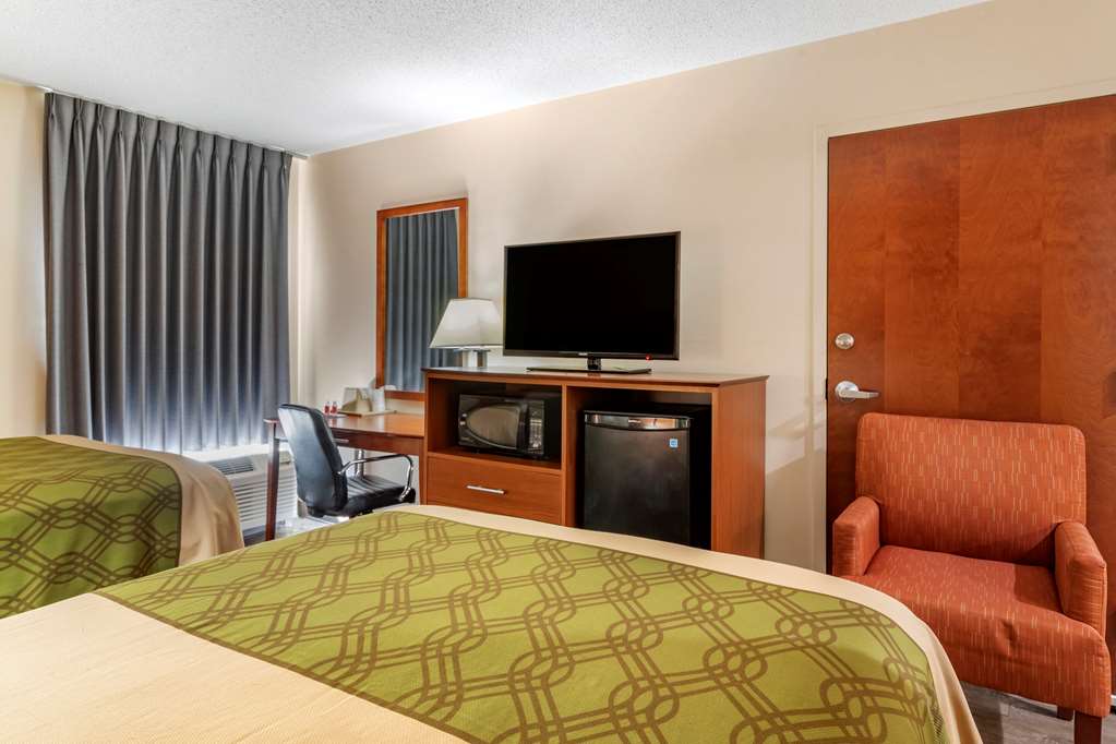 Econo Lodge Saint Stephen - photo 10