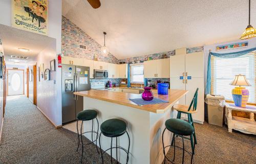 Coleman's Beach Front Inn - photo 6