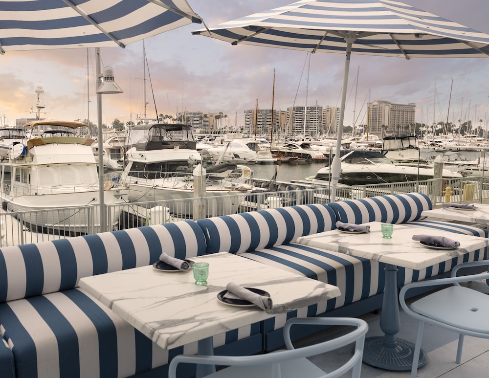 Marina del Rey Hotel - photo 56
