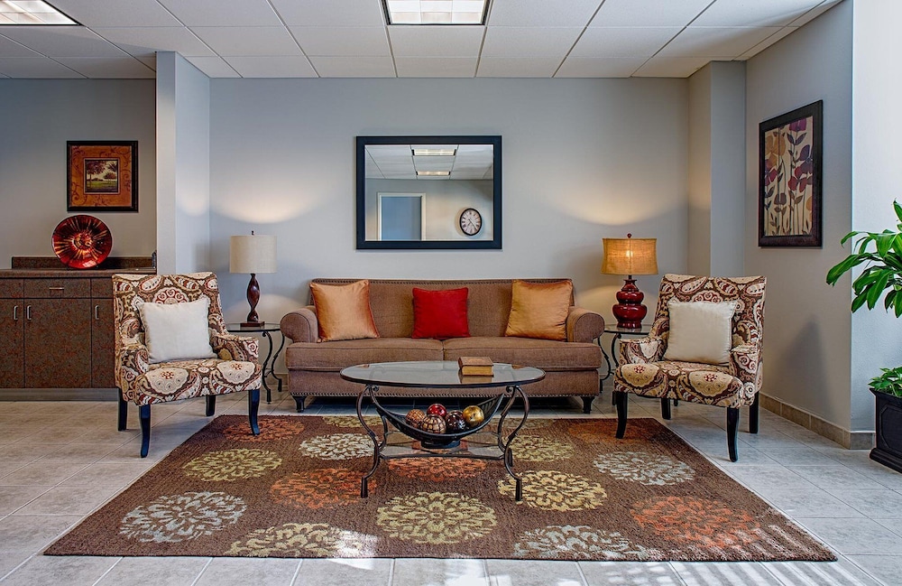 Federal City Inn and Suites - photo 2