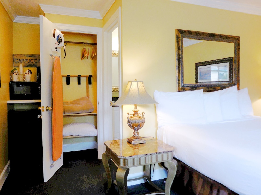 Sea Breeze Inn And Cottages - photo 50