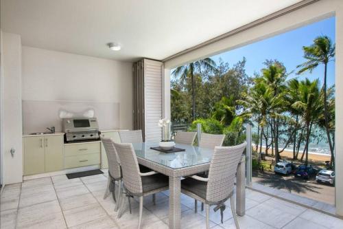 Oceanic Oasis Your Pool Paradise by Palm Beach — 4-Star Luxury Hotel in Palm Cove, Australia