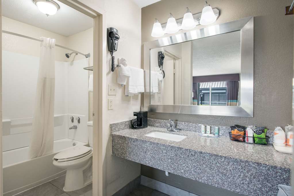 Quality Inn Concord Kannapolis - photo 17