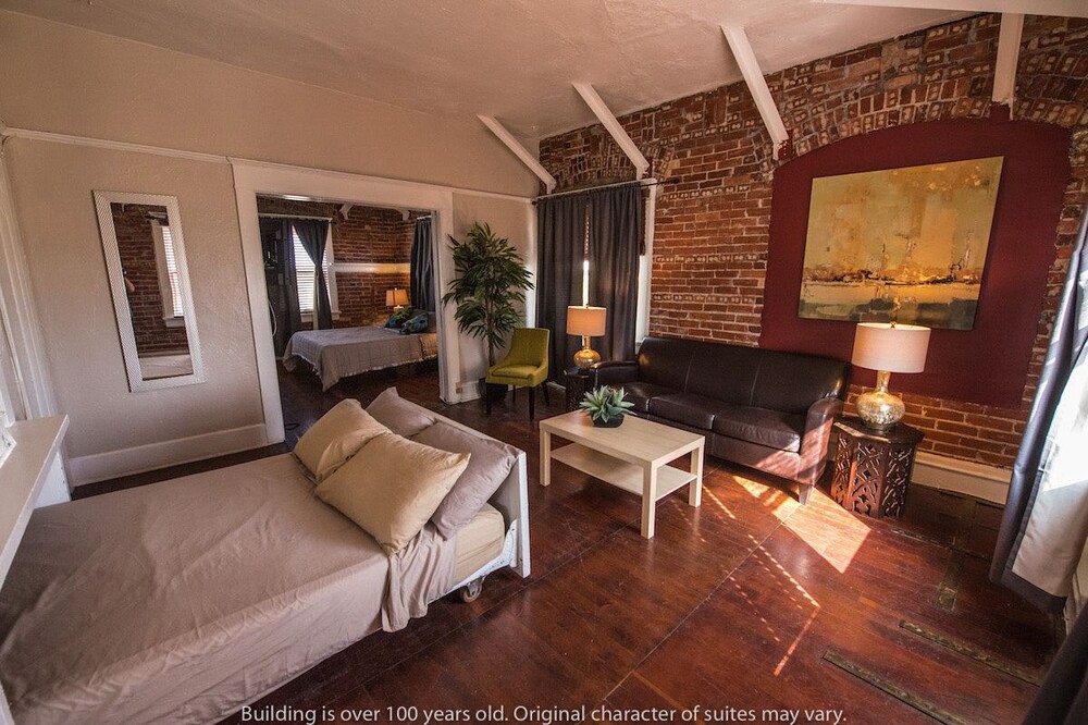 Ellison Suites - photo 27