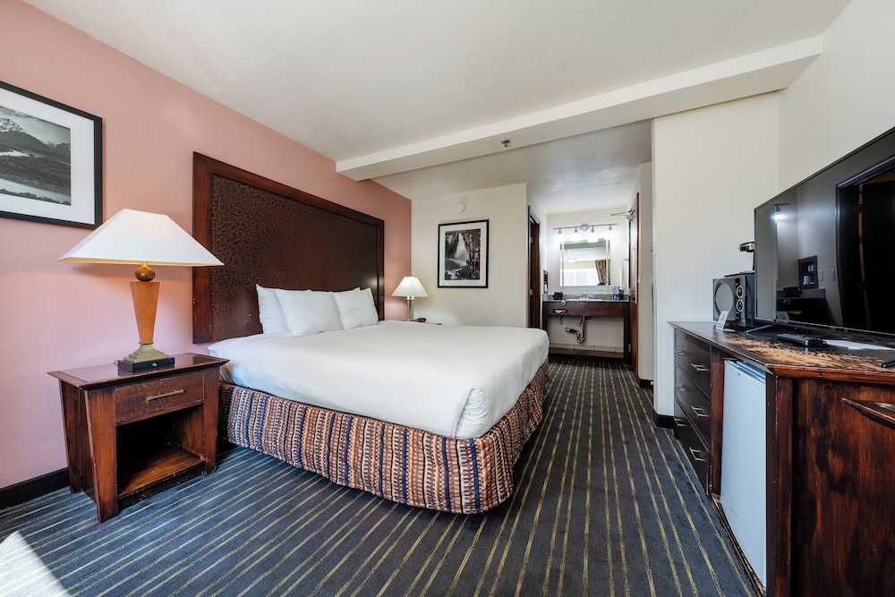 District Hotel by OYO Portland Convention Center - photo 14