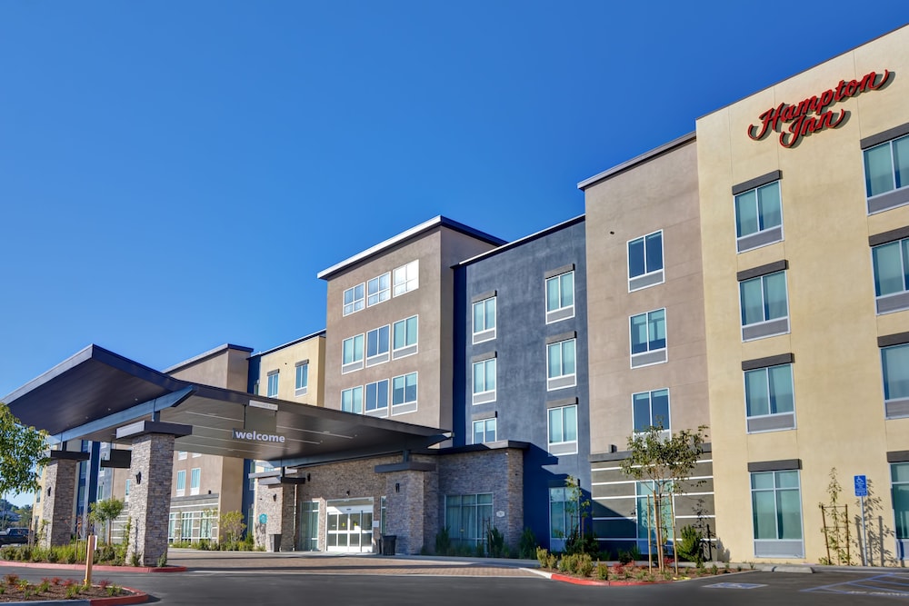Hampton Inn Chula Vista Eastlake - photo 39