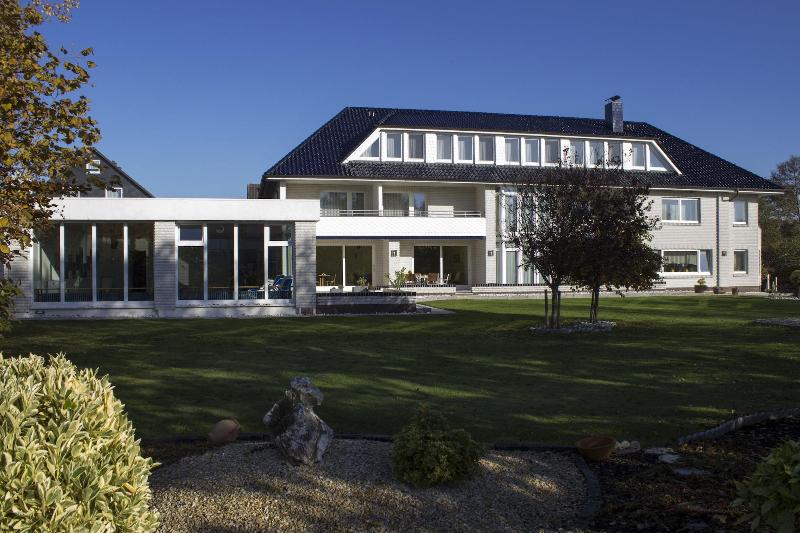 Hotel Am Friesenstrand - carbon neutral hotel in Butjadingen