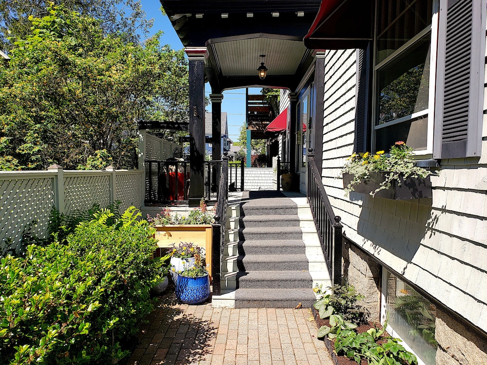 Hearthside Inn - photo 61