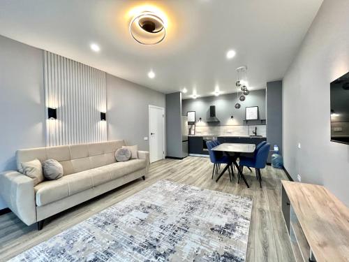 Spacious design Raimbek4 Residence next to metro & drinking water as a gift — 4-Star Luxury Hotel in Almaty, Kazakhstan