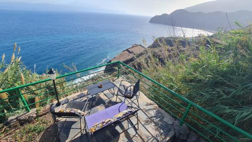 Los Cerrajones: Spectacular Views From the Cliff