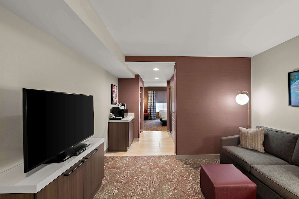 Hilton Garden Inn Omaha East Council Bluffs - photo 31