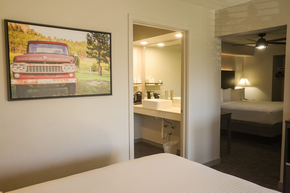 Americana Modern Hotel - photo 25
