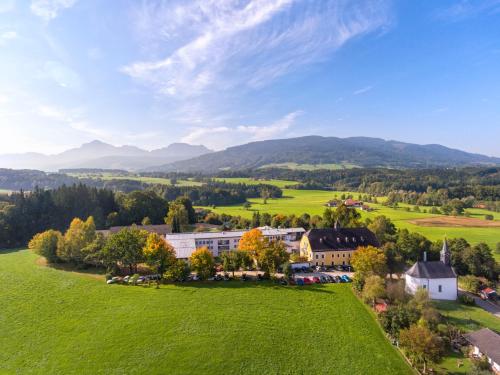 Haus Chiemgau — 4-Star Luxury Hotel in Teisendorf, Germany