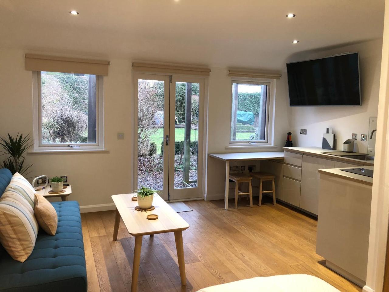 Garden Studio - carbon neutral hotel in Benson