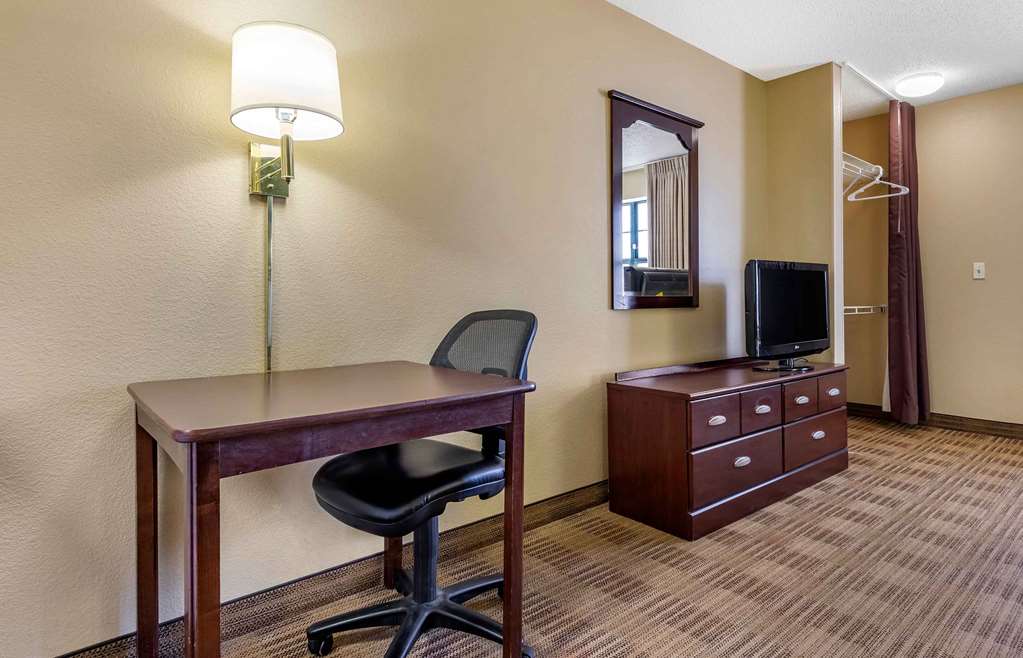 Extended Stay America Suites Austin Northwest Arboretum - photo 17