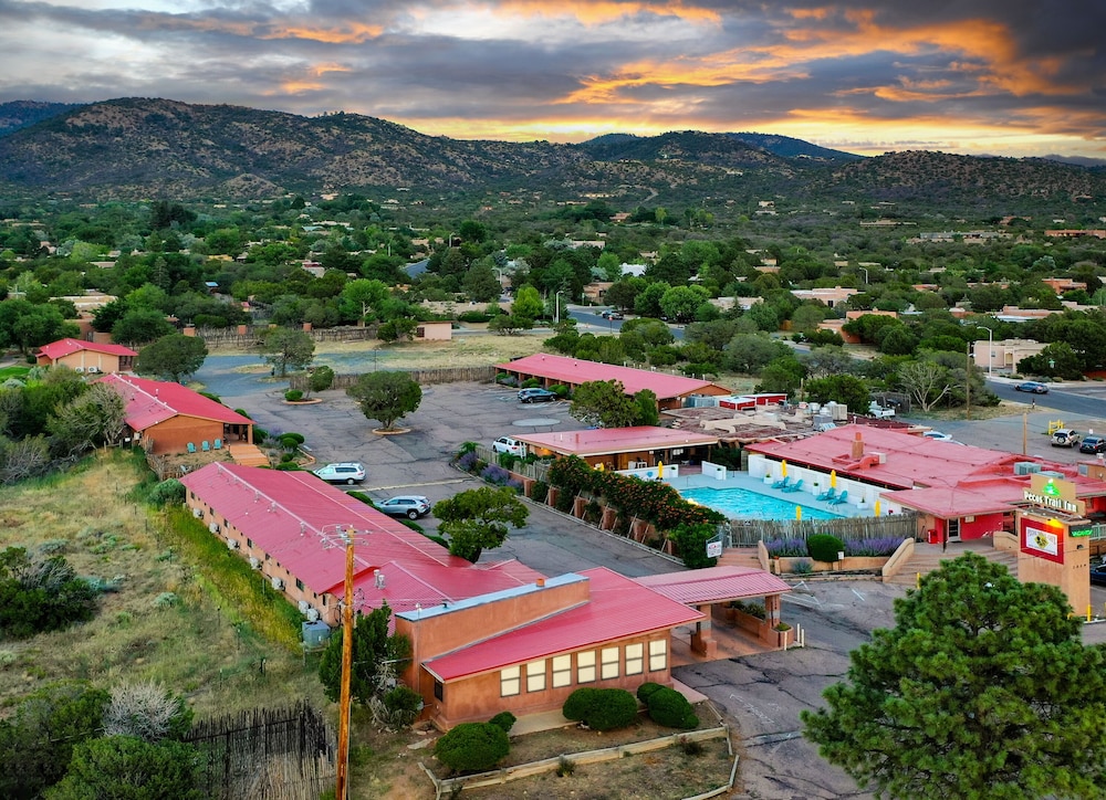Pecos Trail Inn - featured photo