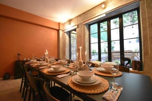 Stunning 6BR 4Bath near Tram — 4-Star Luxury Hotel in Istanbul, Turkey