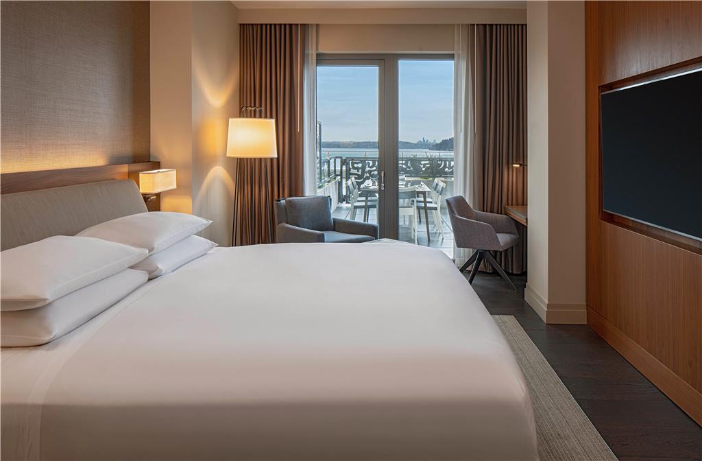 Hyatt Regency Lake Washington at Seattle s Southport - photo 19