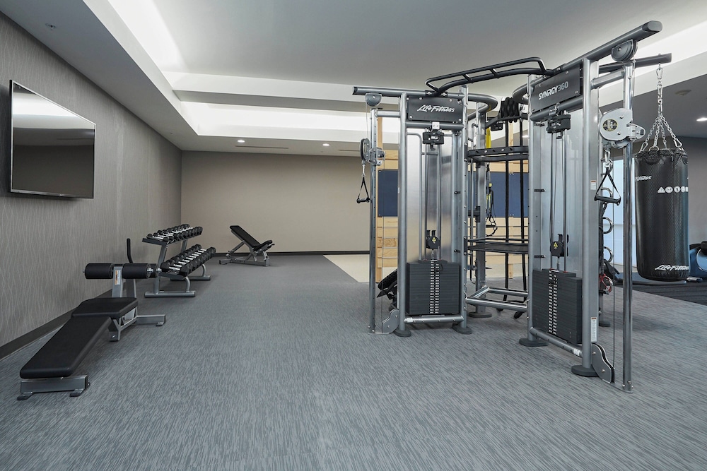 Courtyard by Marriott Medford Airport - photo 42