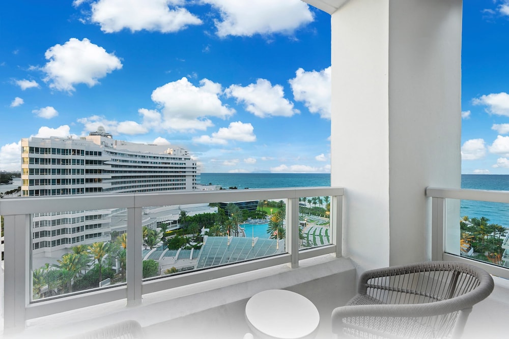 Fontainebleau Miami Beach Private Luxury Suites - photo 517