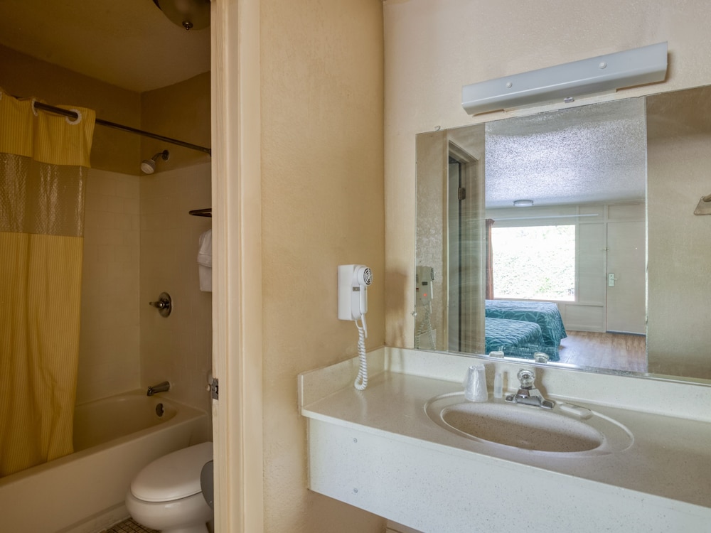 Haven Inn & Suites - photo 21