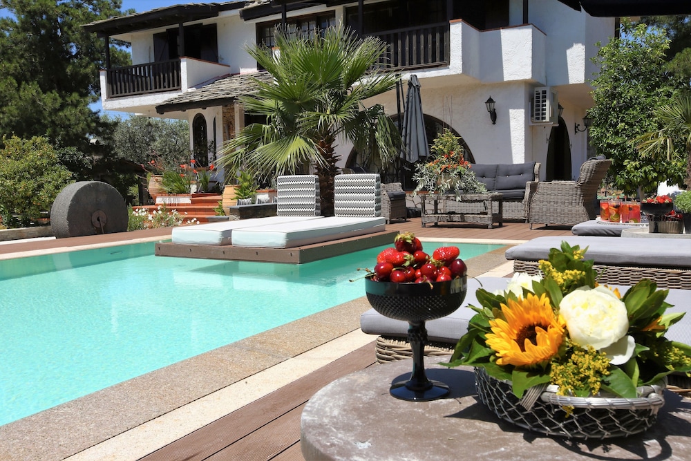 Byblos Luxury Villa — 4-Star Luxury Hotel in Thasos, Greece
