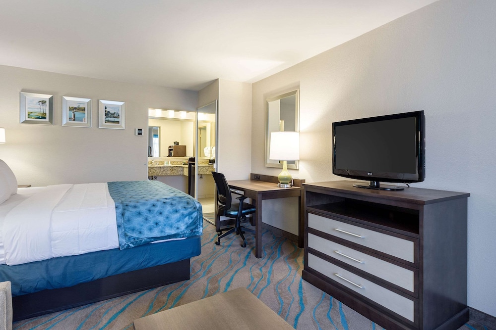 Quality Inn Gulfport I 10 - photo 22