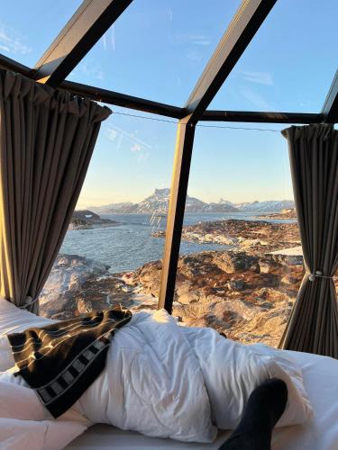 Aurora Hut By Inuktravel — Nuuk