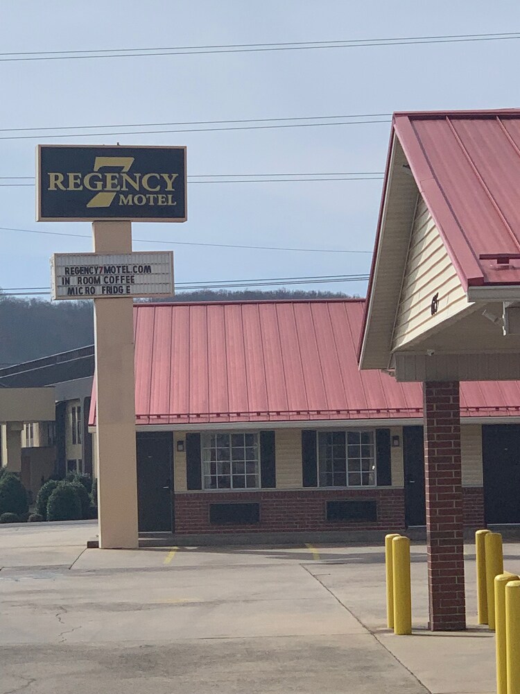 Regency 7 Motel - featured photo