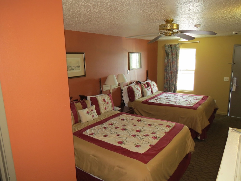 First Western Inn Caseyville - photo 21