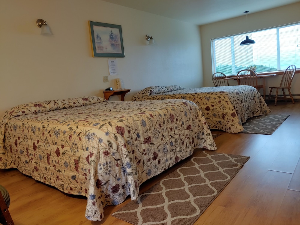 The Dublin House Motel - photo 57