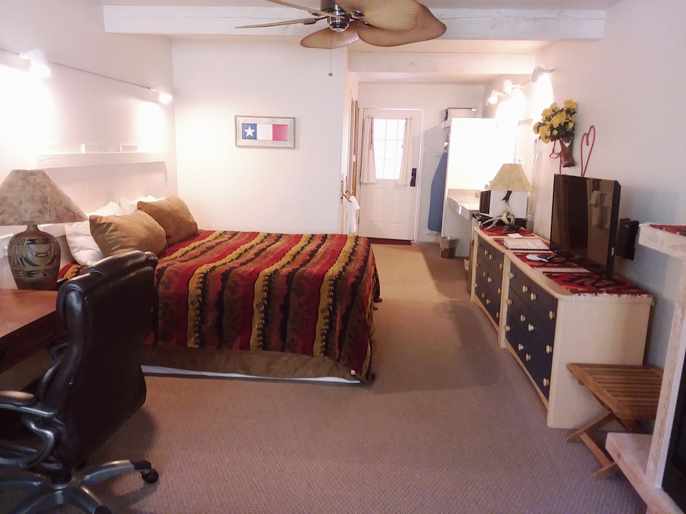 Hot Springs Inn - photo 19