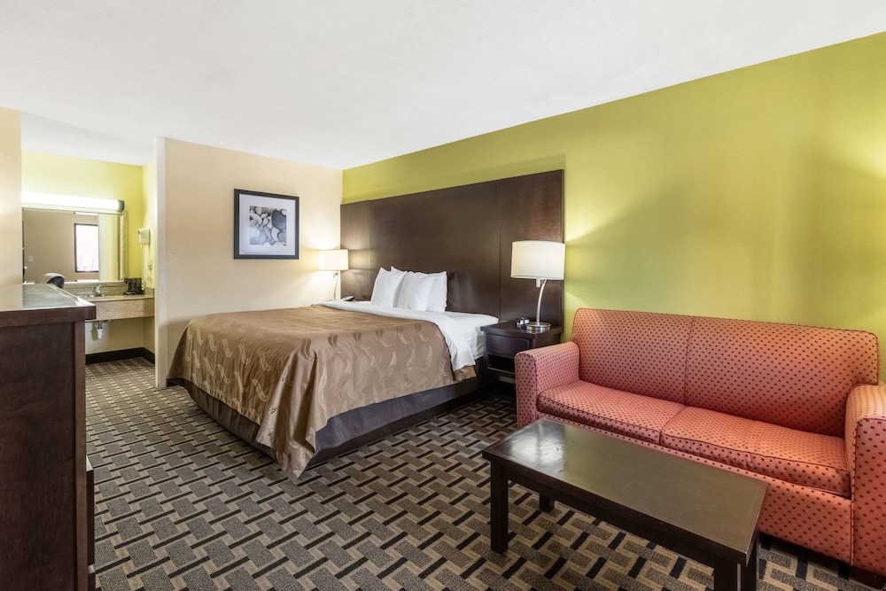 Quality Inn Franklin Cool Springs Area - photo 10