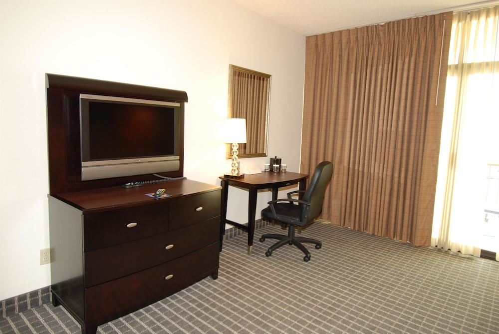 Oakland Airport Executive Hotel - photo 31