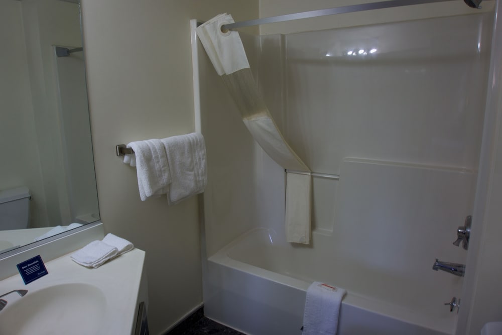 Travelodge by Wyndham Niagara Falls - photo 28