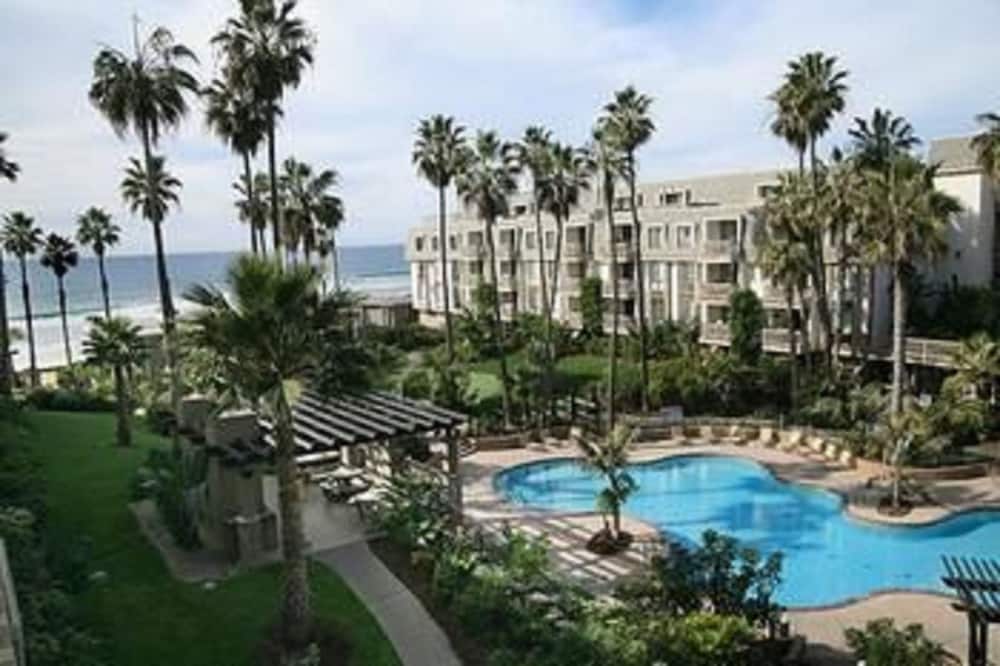 Panoramic Perfection — 4-Star Luxury Hotel in Oceanside, United States