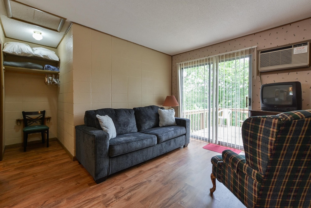 Kimberling Cove Resort - photo 28