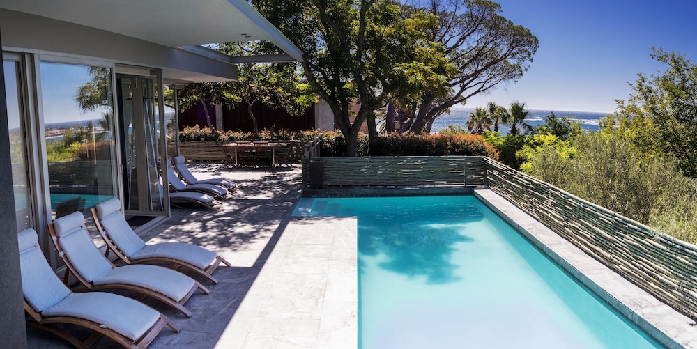 Blinkwater Villa — 5-Star Luxury Hotel in Cape Town, South Africa