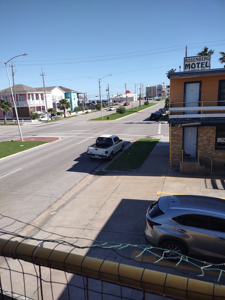 Rosenberg Motel - photo 14