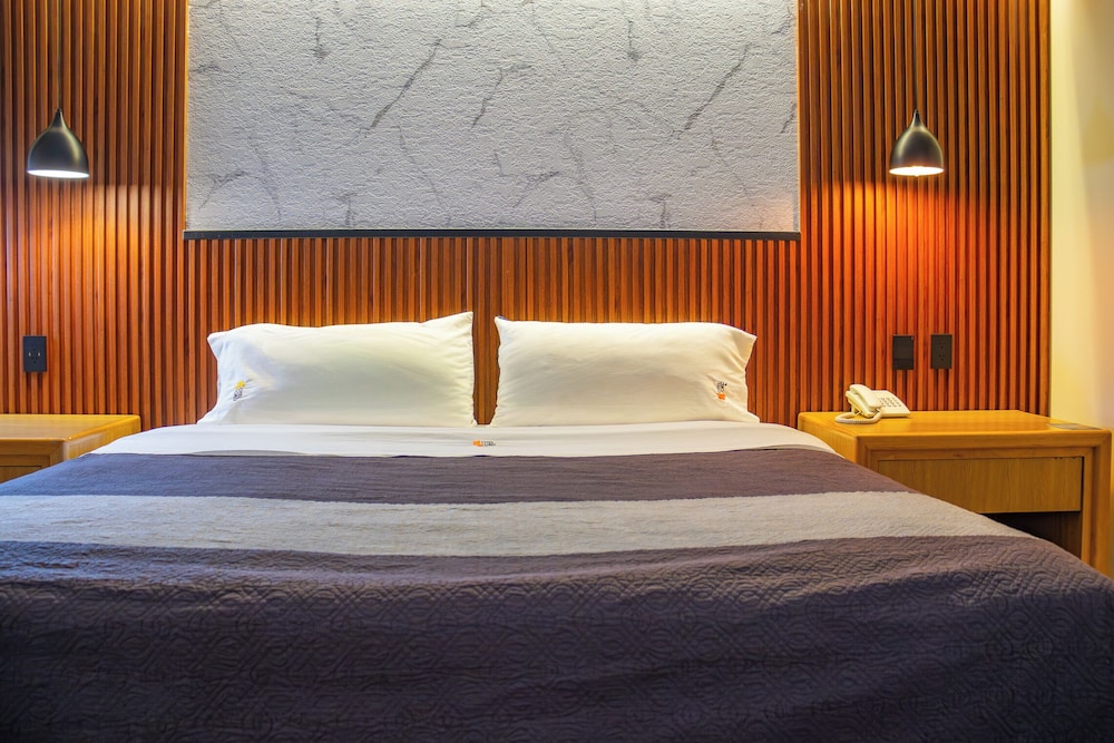 Hotel Lord Adults Only