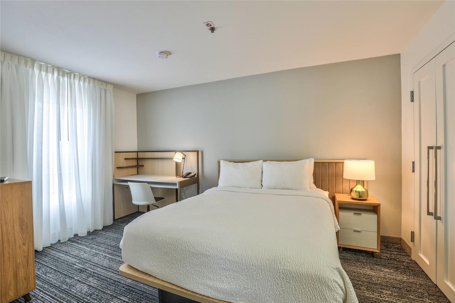Alluxsuites at 1876 an Ascend Collection Hotel - photo 34