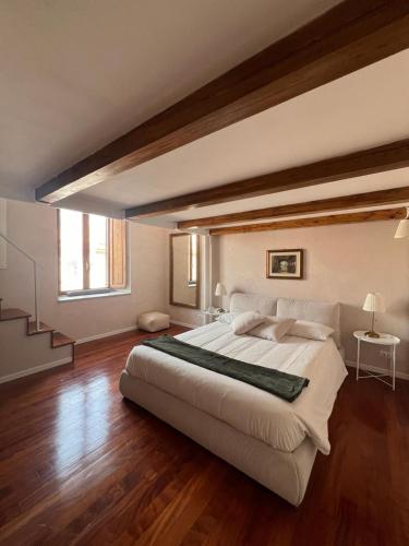 Penthouse 23 Vatican Charming Apartment — 4-Star Luxury Hotel in Rome, Italy