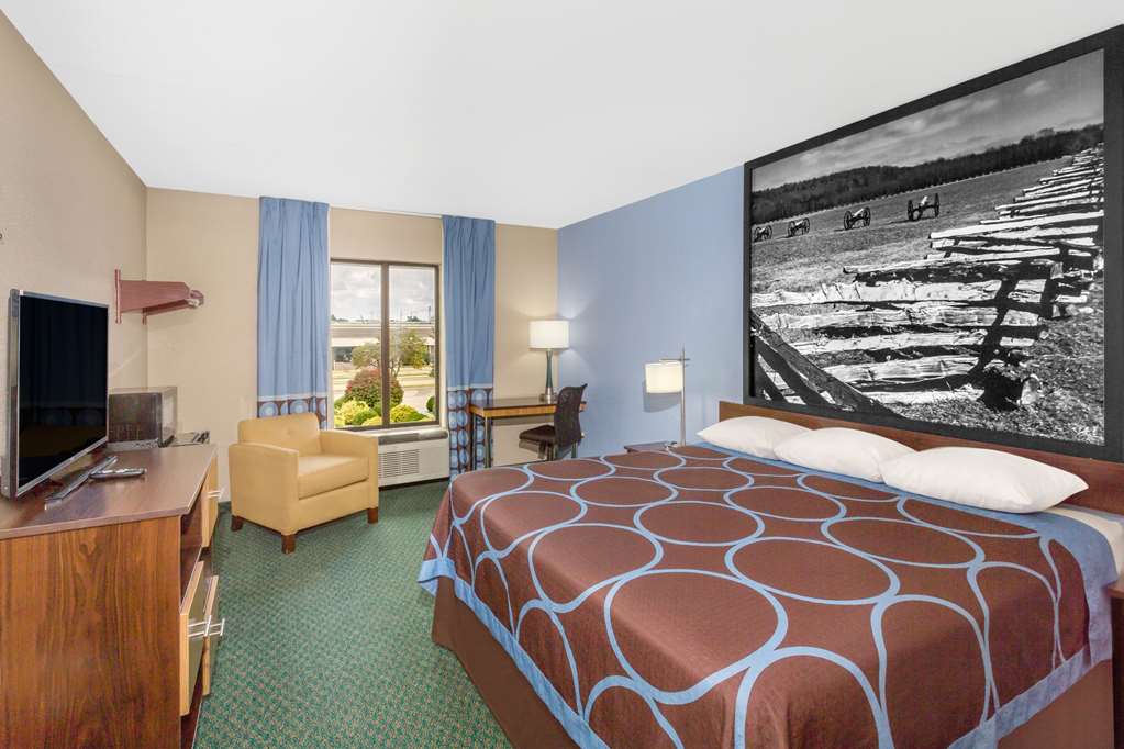 Super 8 by Wyndham Bentonville - photo 12