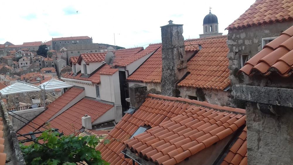 House Katarina Old town