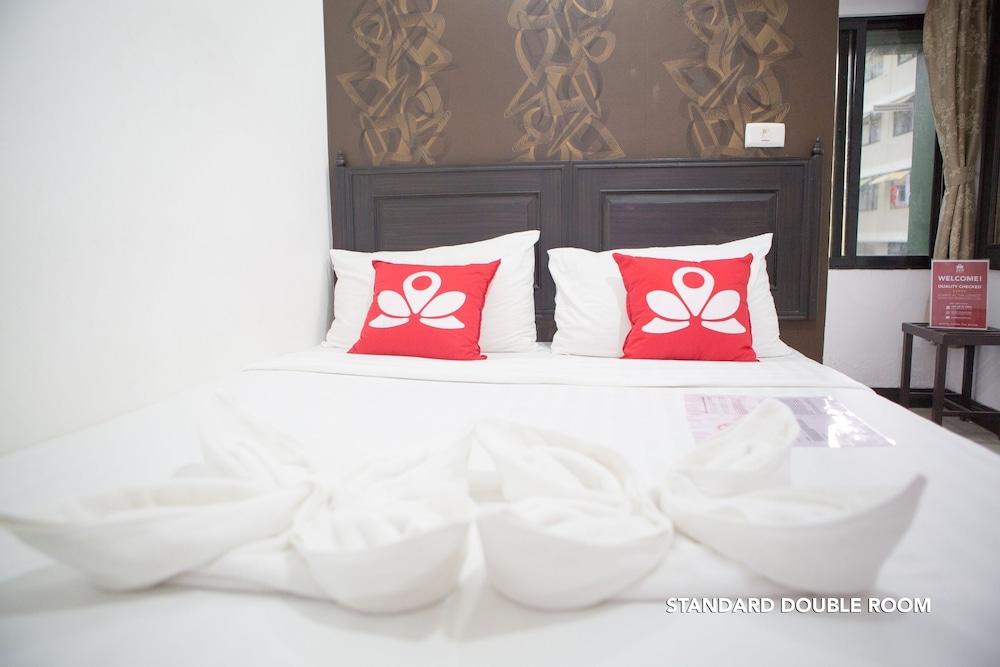 Zen Rooms Basic Phra Athit