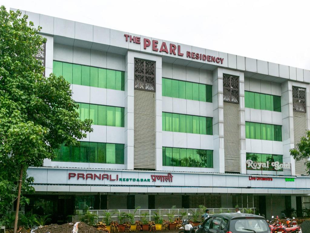 Collection O Hotel Pearl Residency in Navi Mumbai, India
