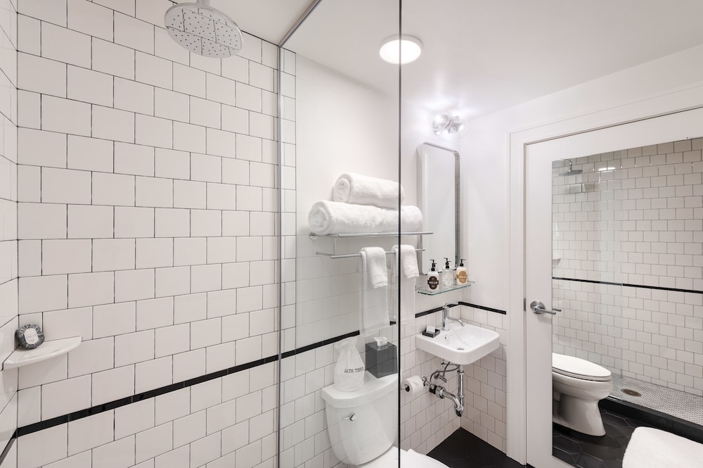 The State Hotel - photo 12