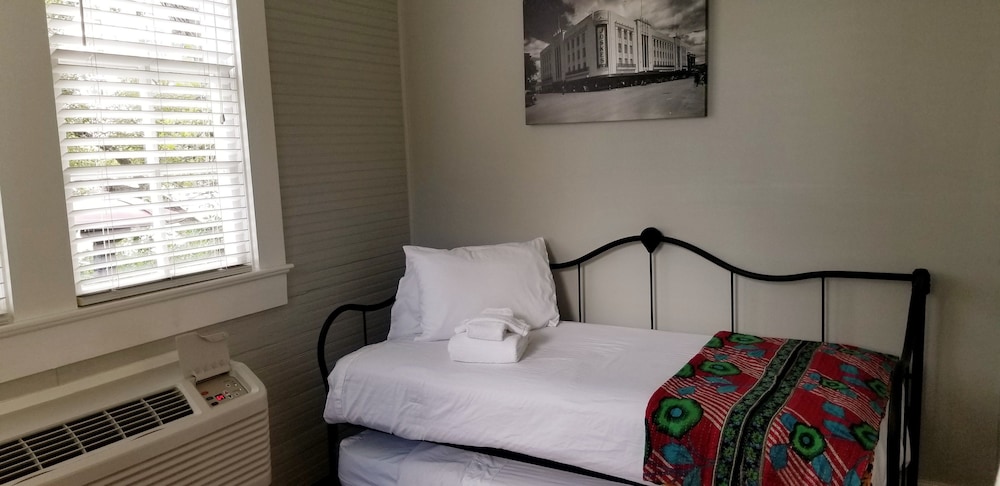 Inn on the Riverwalk - photo 37
