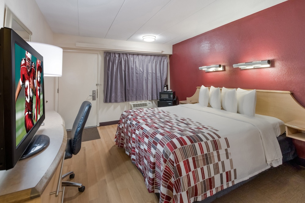Red Roof Inn Philadelphia Trevose - photo 11