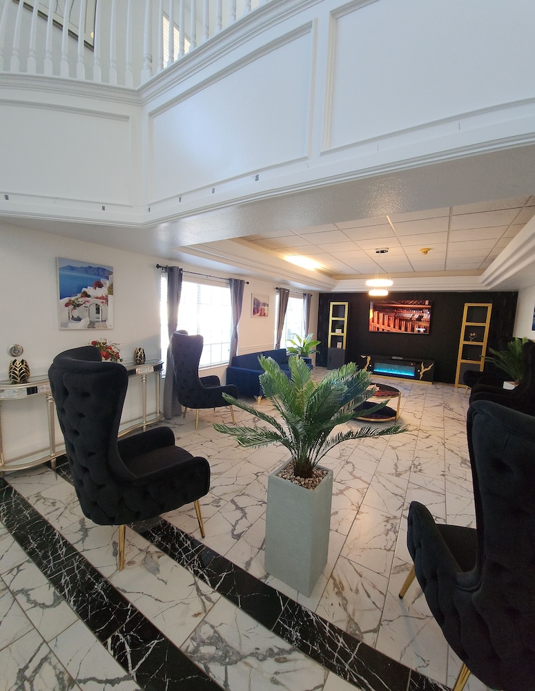 The Enchanted Suites & Residence — 5-Star Luxury Hotel in Roswell, United States